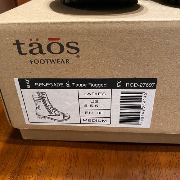 Taos Footwear Made in Portugal Renegade Boots - Picture 2 of 8